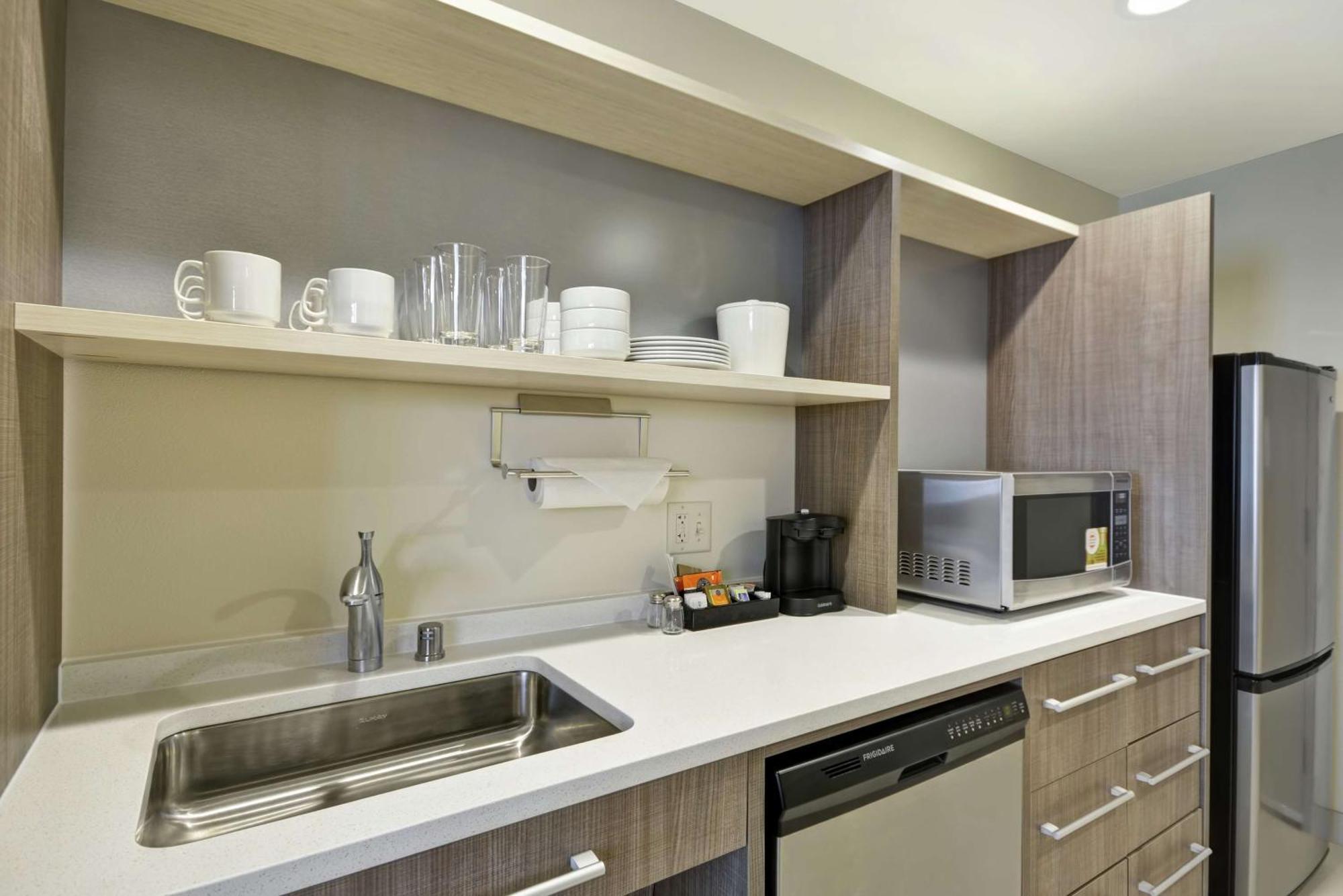 Home2 Suites By Hilton Plymouth Minneapolis Bagian luar foto